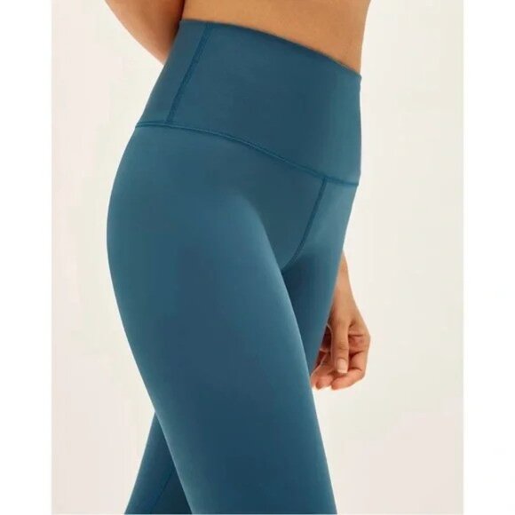 Everlane The Perform Legging in Deep Aegean Blue Large Ankle - Picture 3 of 5